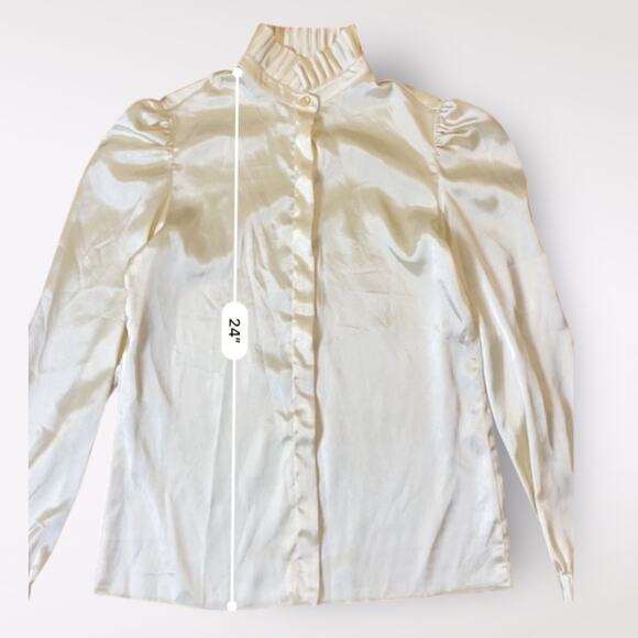 St. John Vintage 80’s Cream Satin Blouse Pleated Collar Size 6 - Picture 7 of 10